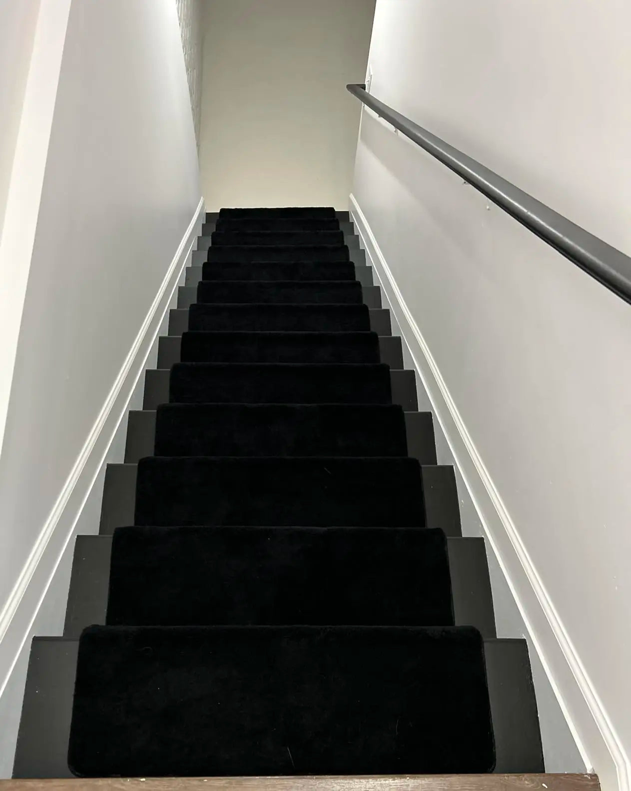 Bullnose Non-Slip Stair Treads