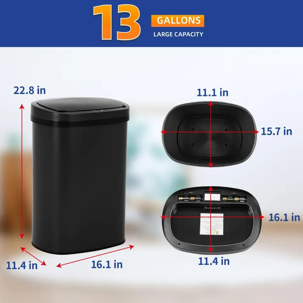 Trash Can with Automatic Lid