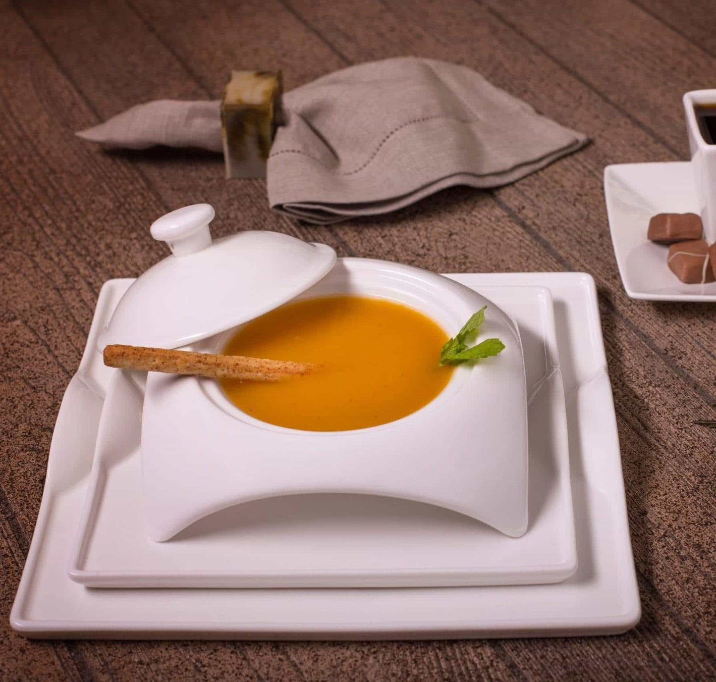 Porcelain Dinnerware Set